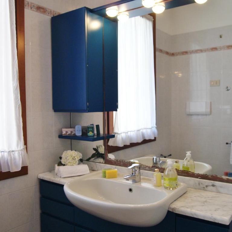 Appartamenti Villa Paola-Pochi passi dal mare-Zona piazza Aurora-Lido di Jesolo - Appartamentino su 2 Livelli - 16