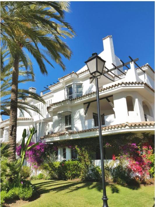 Los Naranjos close to Puerto Banus - Apartamento con vistas a la piscina - 9