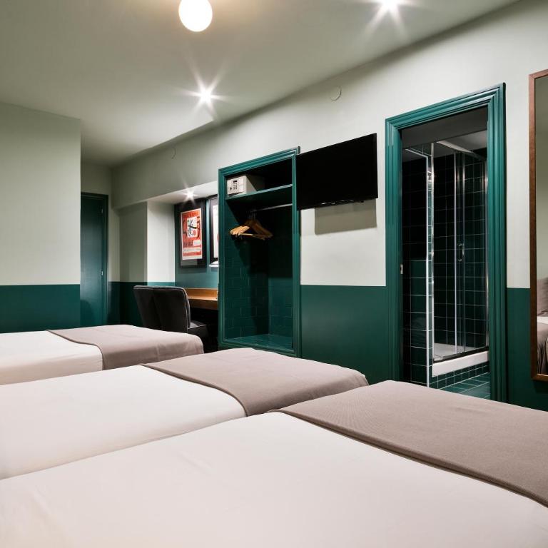 Hotel El Call - Twin Room with Extra Bed - 9
