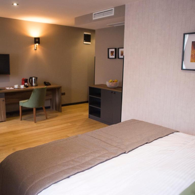 A Hoteli - Hotel Slatina - Deluks Soba - 2