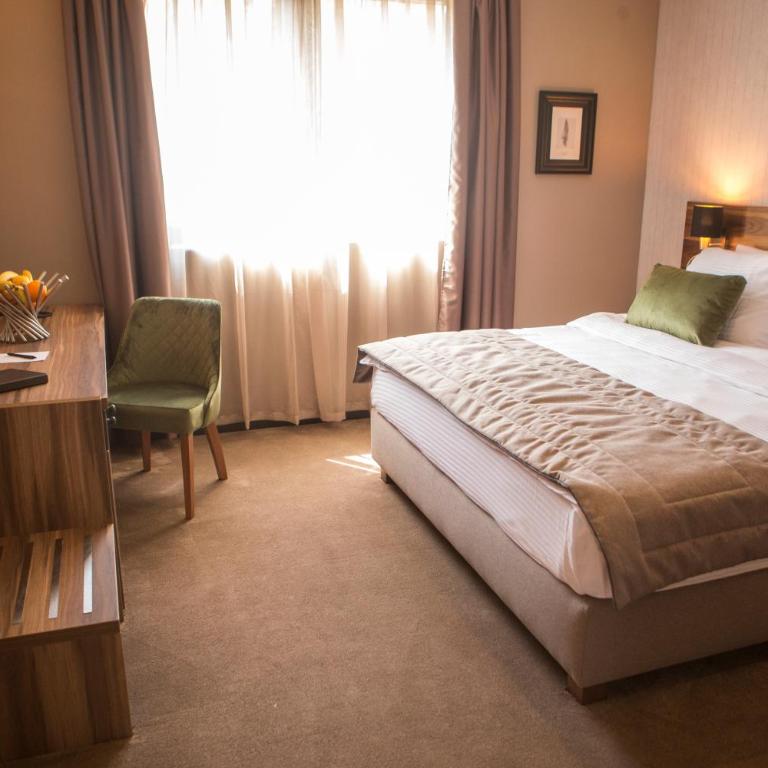 A Hoteli - Hotel Slatina - Superior Dvokrevetna Soba sa Bračnim Krevetom / 2 Zasebna Kreveta i Pogledom na Vrt - 2