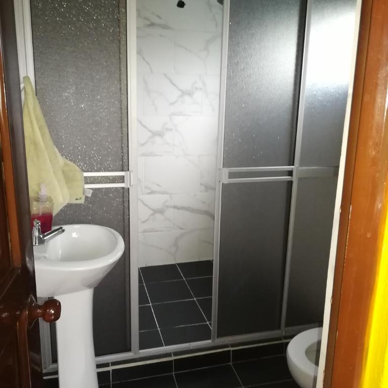 Alex Country House - Triple Room with Private Bathroom - 2