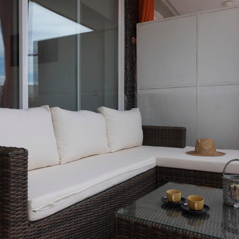 Lets Holidays APARTMENT with TERRACE NEAR BEACH - Apartamento con terraza - 2