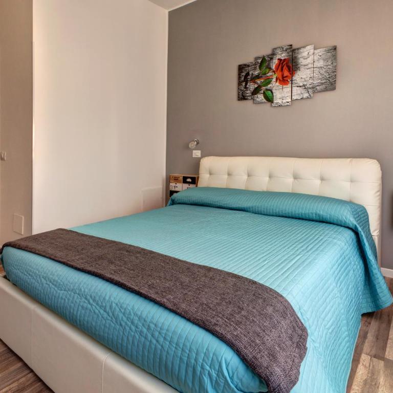 Pianeta Roma 62 - Camera Tripla con Bagno Privato - 8