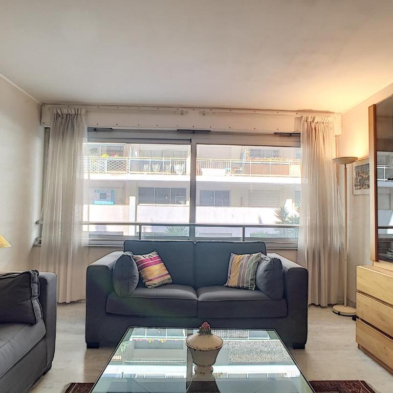 Nestor&Jeeves - MARIN DEBUSSY - Central - By shopping area - Appartement 1 Chambre - 9