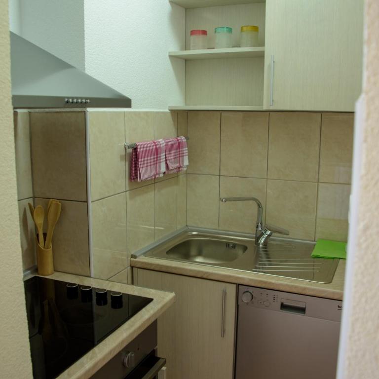 Apartman Dijana - Apartment - 18