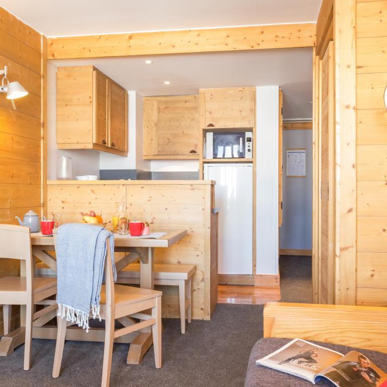 Résidence Pierre & Vacances Les Néréides - Appartement 1 Chambre - Vue sur Montagne - Côté Sud (4 Personnes) - 3