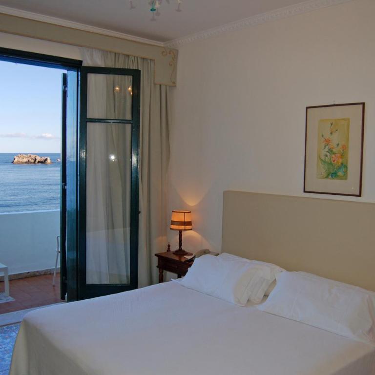 Hotel Lido Mediterranee - Double or Twin Room with Sea View - 9