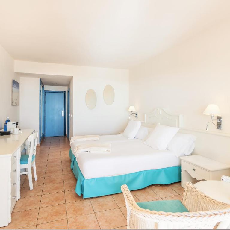 Iberostar Waves Playa Gaviotas All Inclusive - Habitación Doble Star Prestige con vistas al mar y acceso al salón executive - 3
