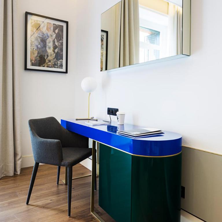 One Shot Fortuny - Premium Room - 10