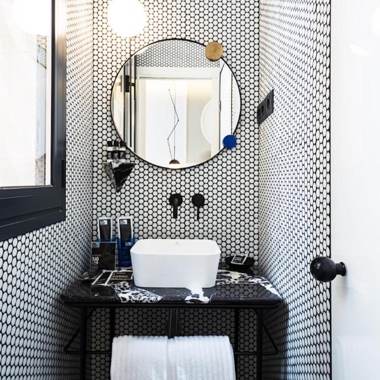 One Shot Fortuny - Standard Double or Twin Room - 15