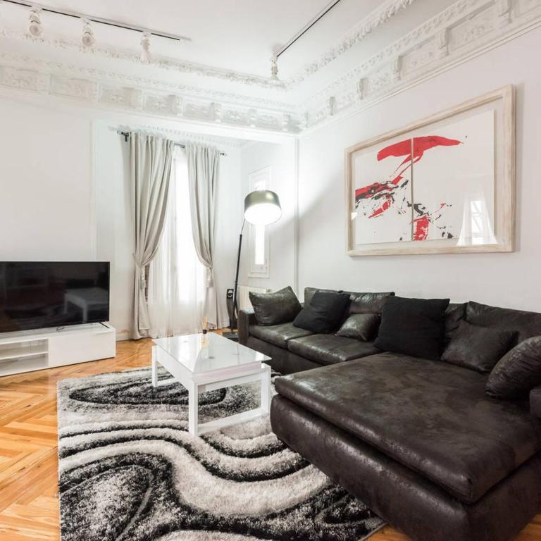 M&F ATTIC WITH GREAT VIEWS - Apartment - 2