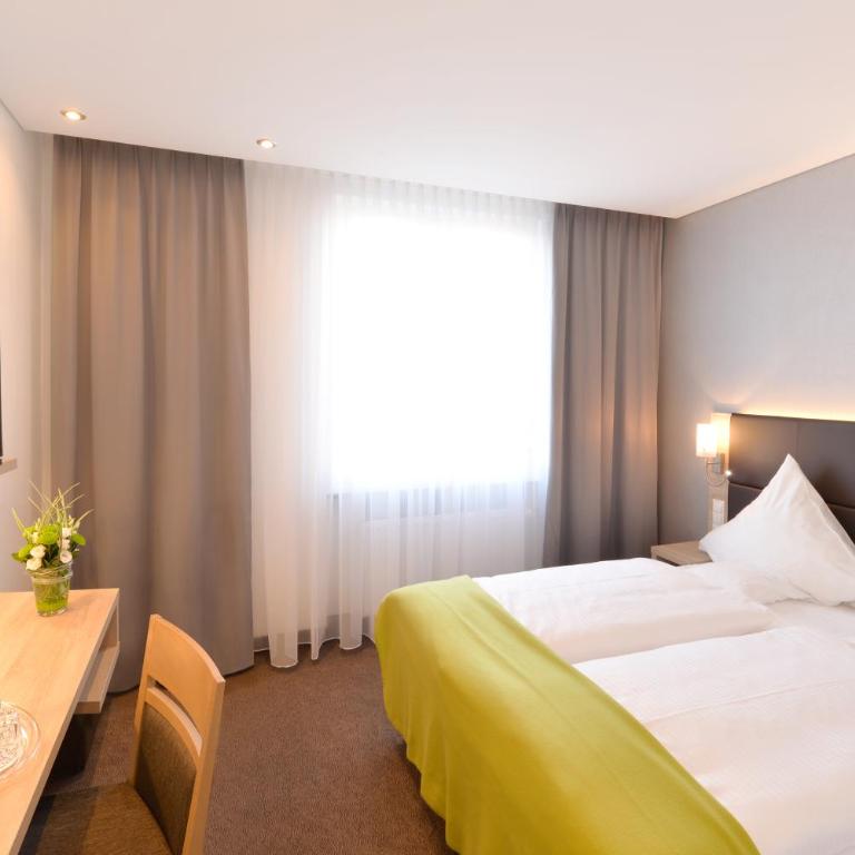 Ringhotel Loew's Merkur - Double Room - 4