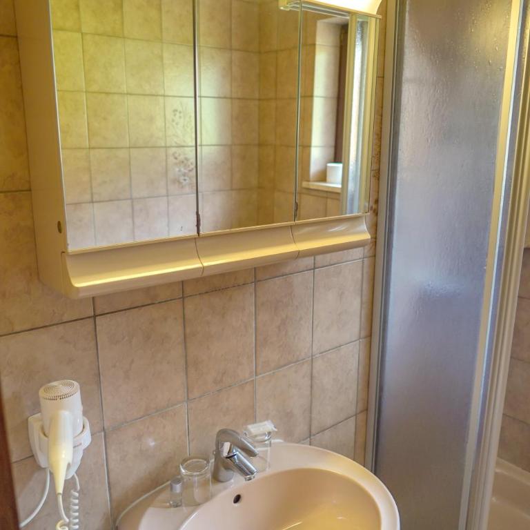 Gasthof Podobnik - Double Room with Balcony - 10
