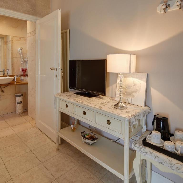 Leone X Guest House - Superior Double Room - 17