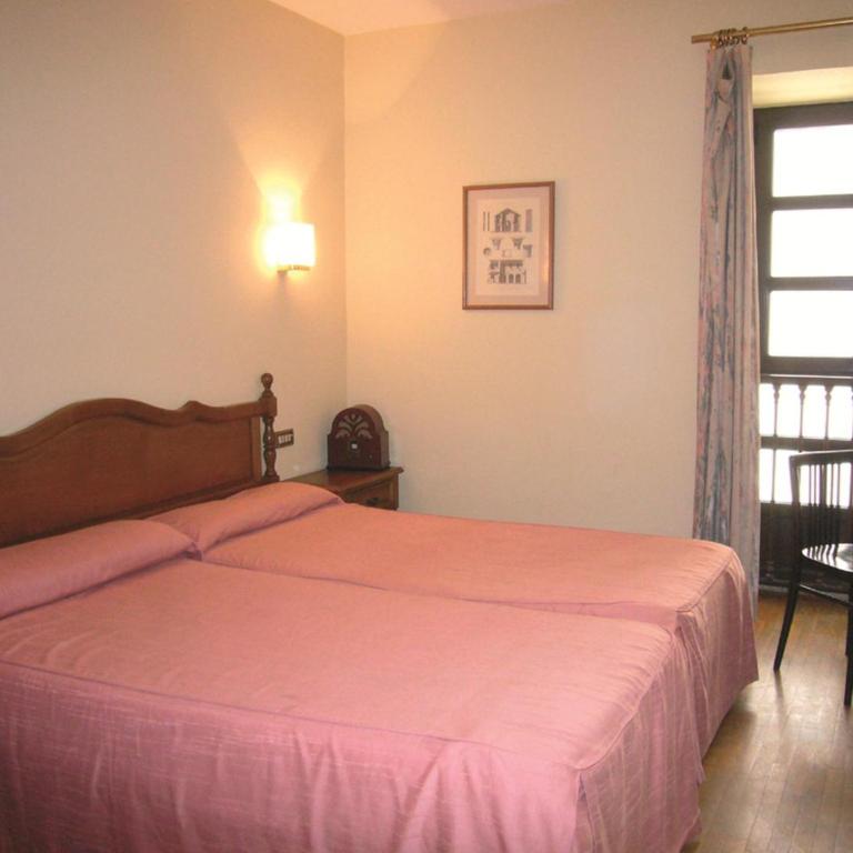La Casona de Jovellanos - Habitación Doble - 2 camas - 3