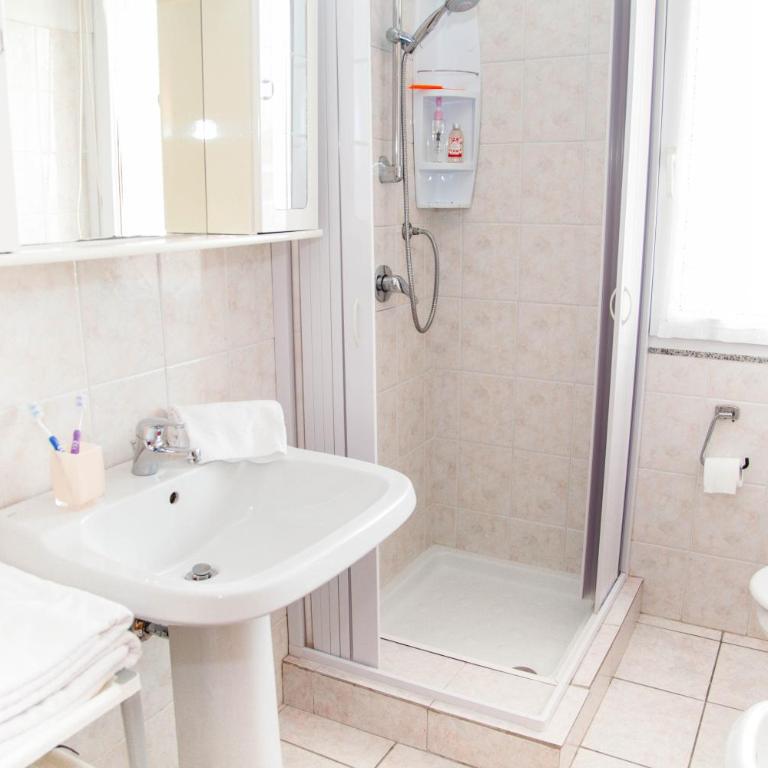 Casa Vacanze Cau - Appartamento con 1 Camera da Letto (2 Adulti) - 10