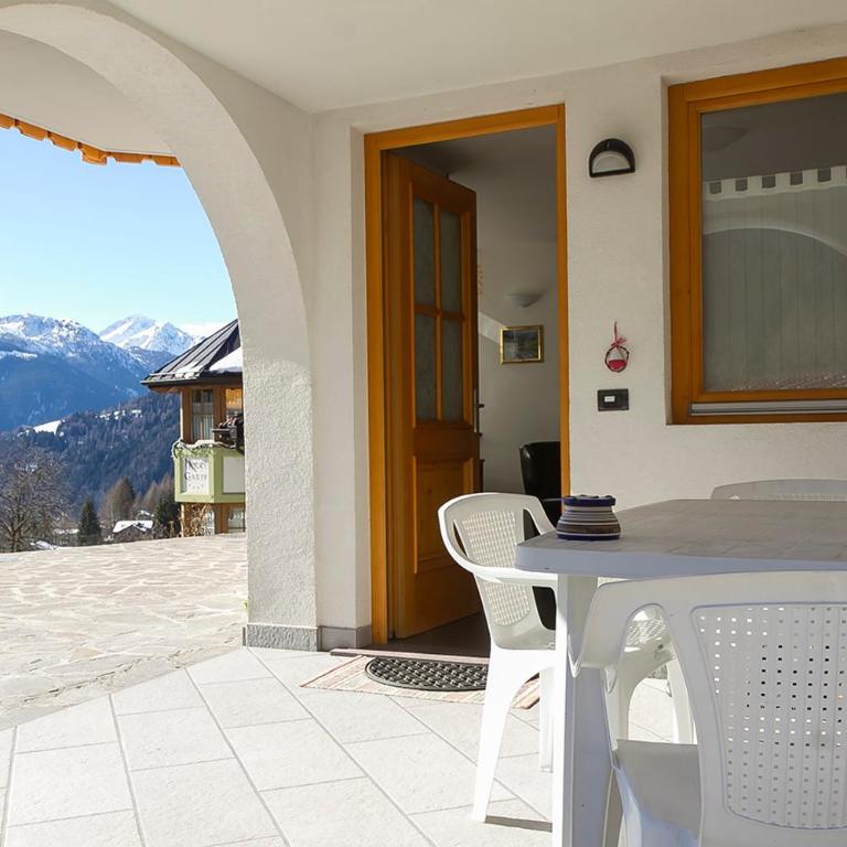 Adamello Brenta Sunshine - Appartamento con 2 Camere da Letto - 4