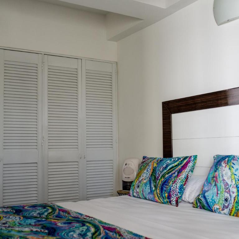 Edificio Bay Point Apto 402 Punta Hansa - Apartamento con vistas al mar - 63