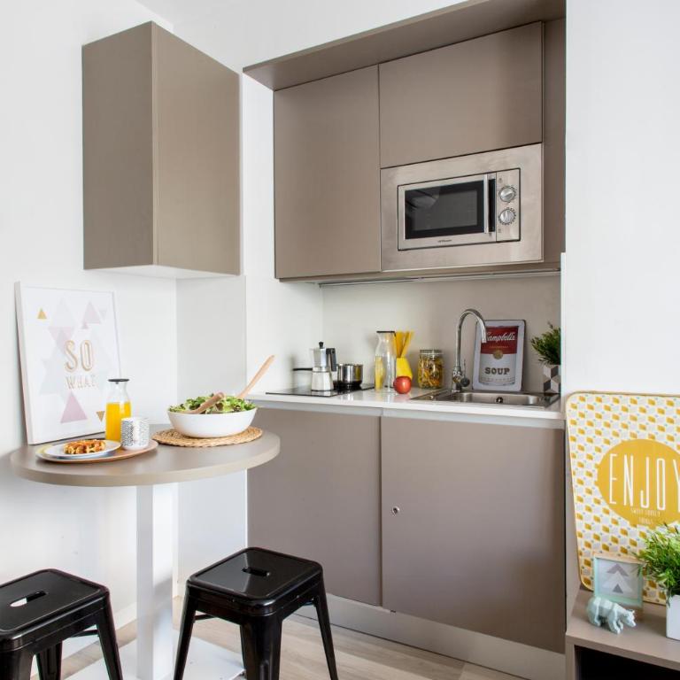 Residencia Universitaria Resa Claudio Coello - Superior Twin Studio - 5