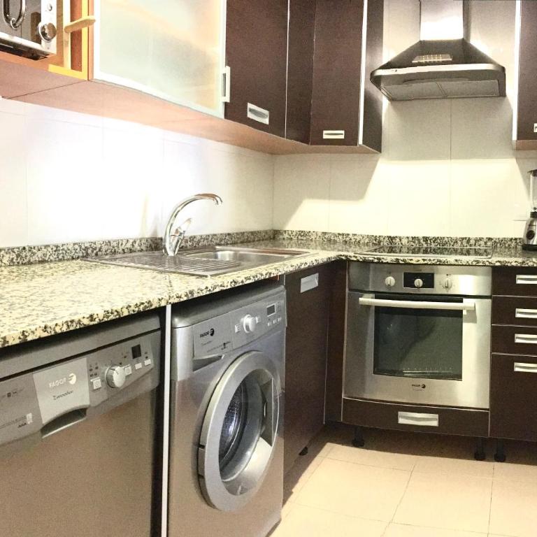 Sun Apartament Valencia @ City Arts & Sciences + Parking - Apartment with Balcony - 6