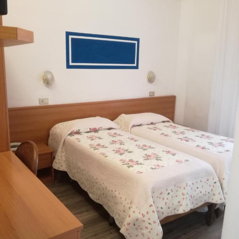 Hotel Prati - Camera Matrimoniale/Doppia con Letti Singoli - 5