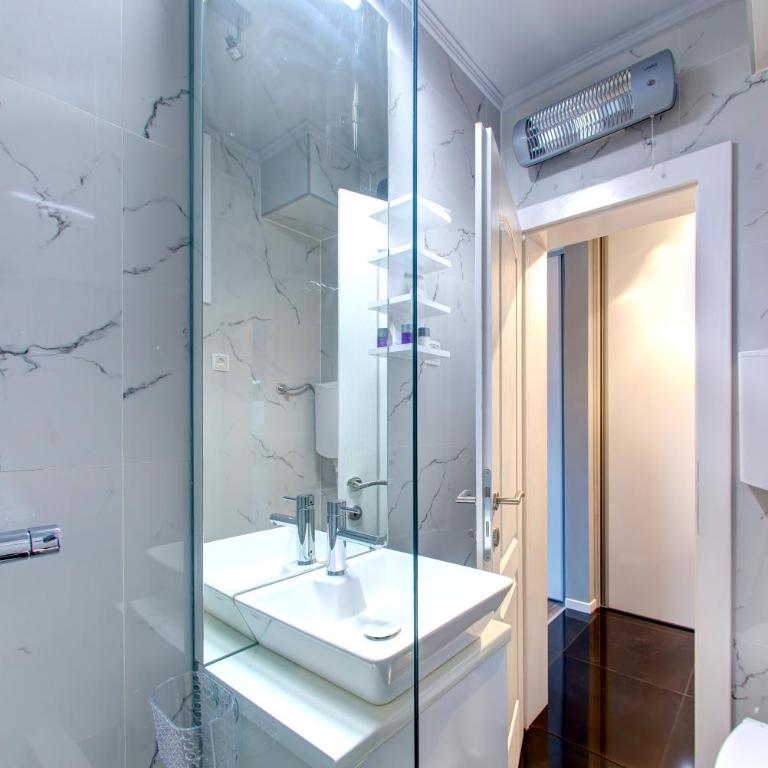 Luxury Studio Yasmine - Studio Apartment with City View - 25