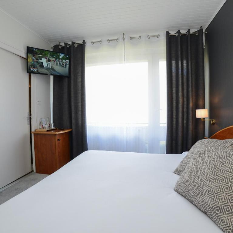 Novalaise Plage - Petite Chambre Double - 6
