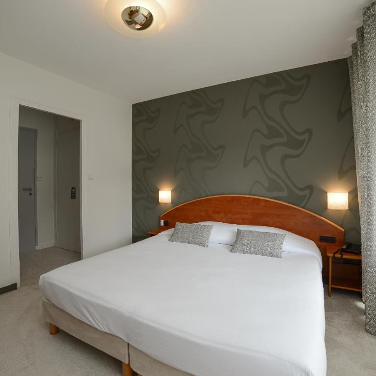 Novalaise Plage - Chambre Double Deluxe avec Balcon - 17