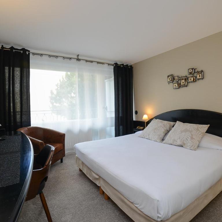 Novalaise Plage - Chambre Double avec Baignoire Spa - 7
