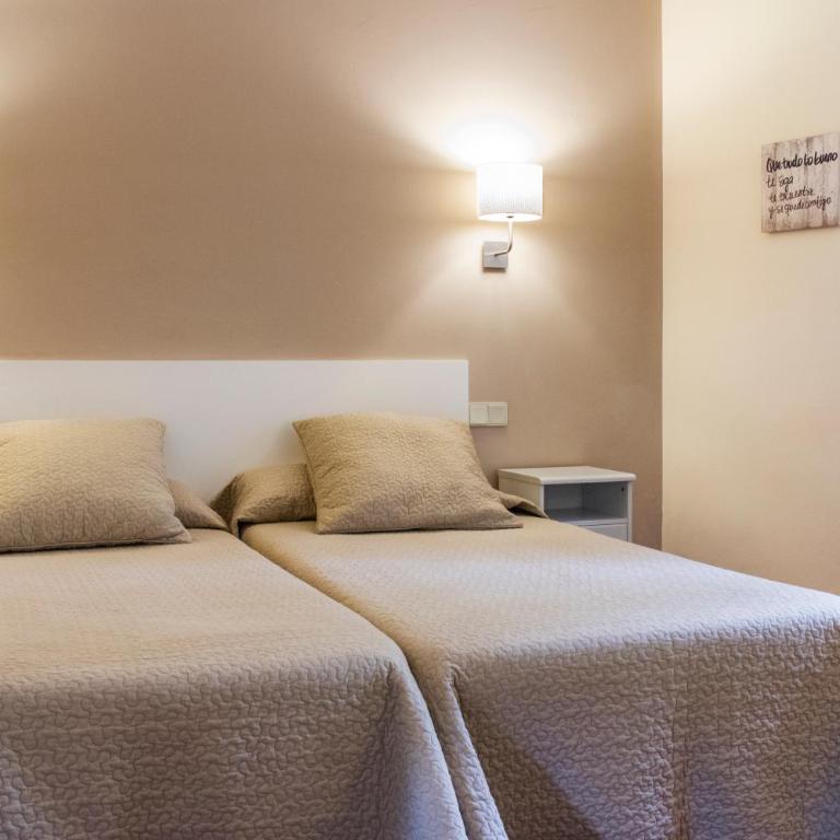 Hotel Montañas de Covadonga - Habitación Doble - 2 camas - 5