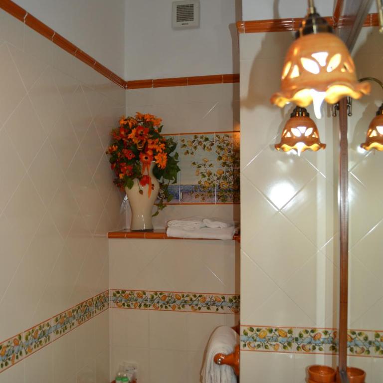 Bed & Breakfast Casa Anna Rita - Camera King Standard - 14