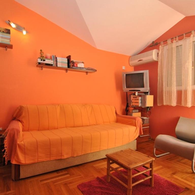 Rossa Apartments - Studio - 1