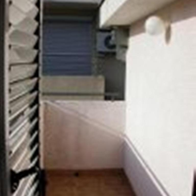 Rossa Apartments - Studio - 5