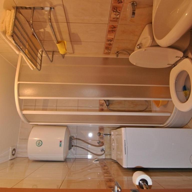 Rossa Apartments - Studio - 4