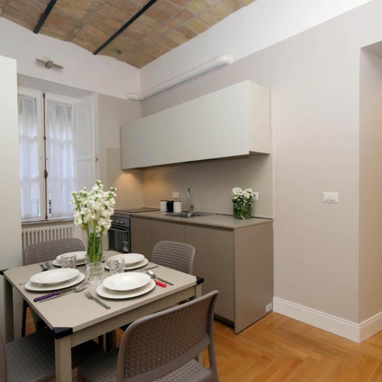 Bellezza Al Colosseo - B&B & Apts - Appartamento con 2 Camere da Letto (4 Adulti) - Via San Giovanni in Laterano 250 - 18