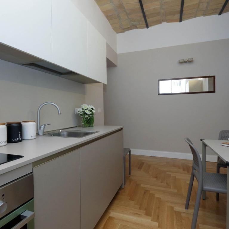 Bellezza Al Colosseo - B&B & Apts - Appartamento con 2 Camere da Letto (4 Adulti) - Via San Giovanni in Laterano 250 - 8