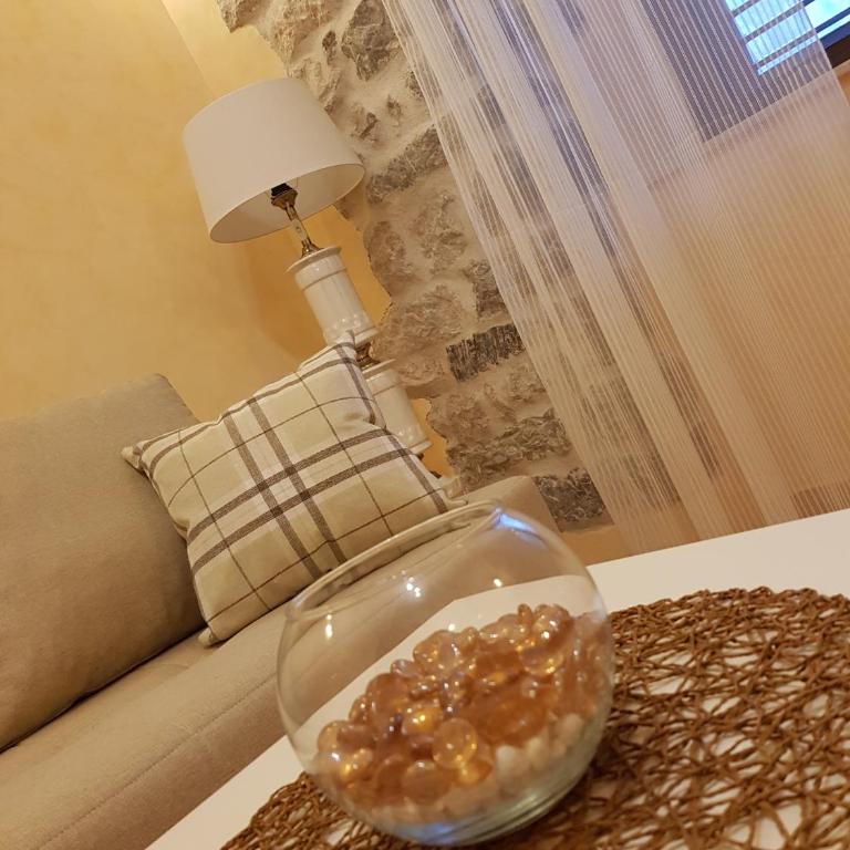 Lanterna Apartments - One-Bedroom Apartment - 12