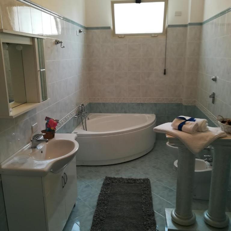 Lolita Studios - Monolocale su 2 Livelli - 4