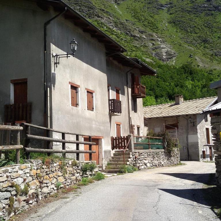 Baita nonno Guido - Maison de Vacances - 1