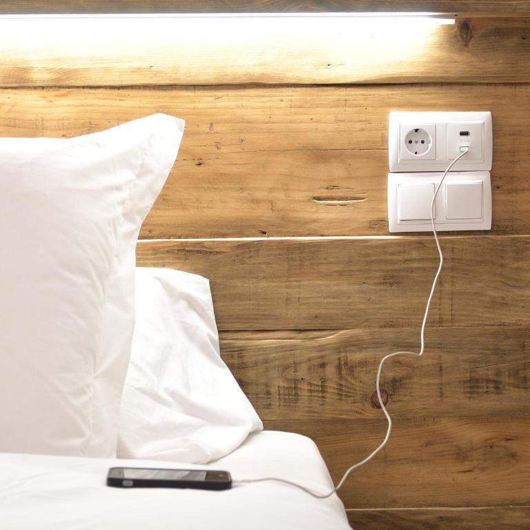 Hostal Girona - Standard Double or Twin Room - 3