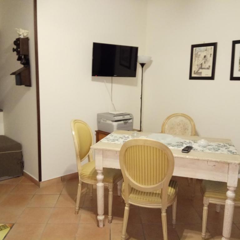 Amalfitani Salerno Centro - Camera Matrimoniale con Terrazza - 1