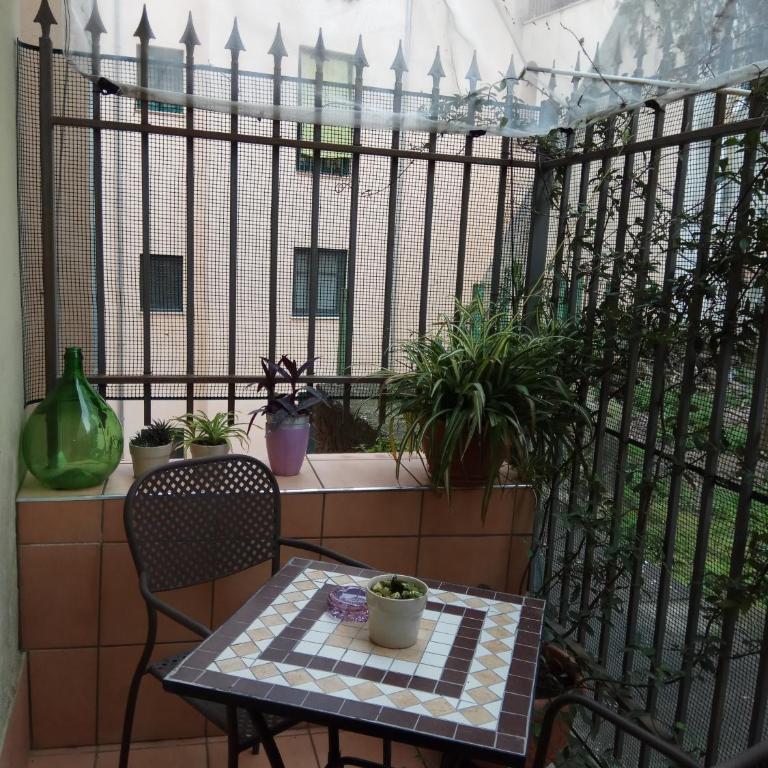 Amalfitani Salerno Centro - Camera Matrimoniale con Terrazza - 2