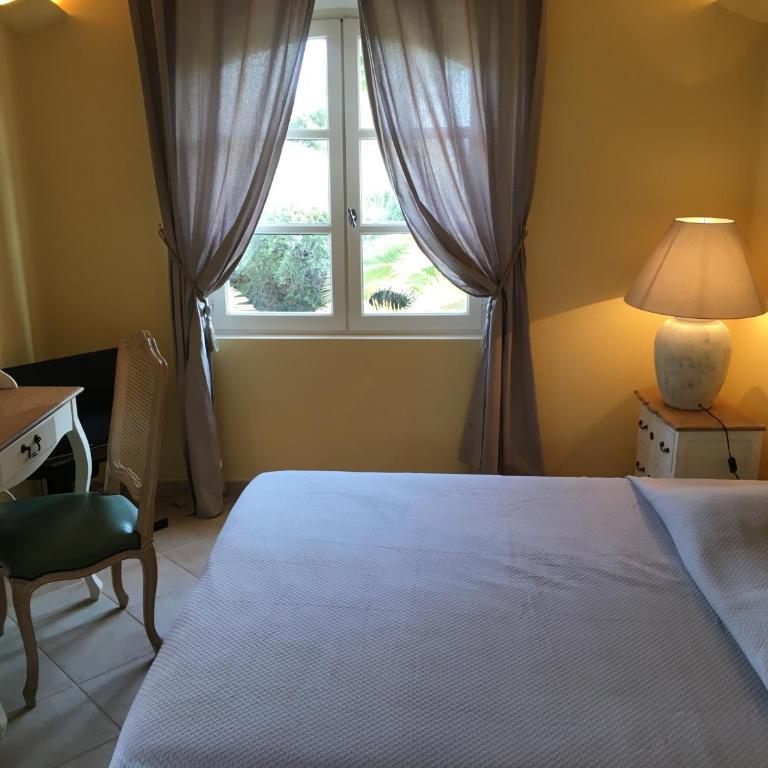 Le Champmazet - Chambre Double avec Balcon - 1