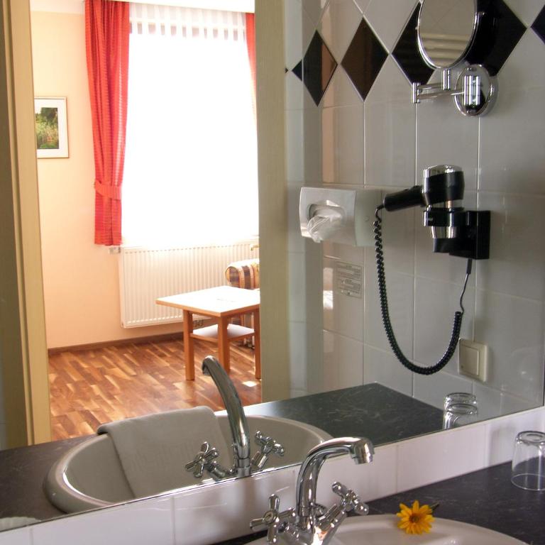 Gasthof Safenhof - Standard Double Room - 4