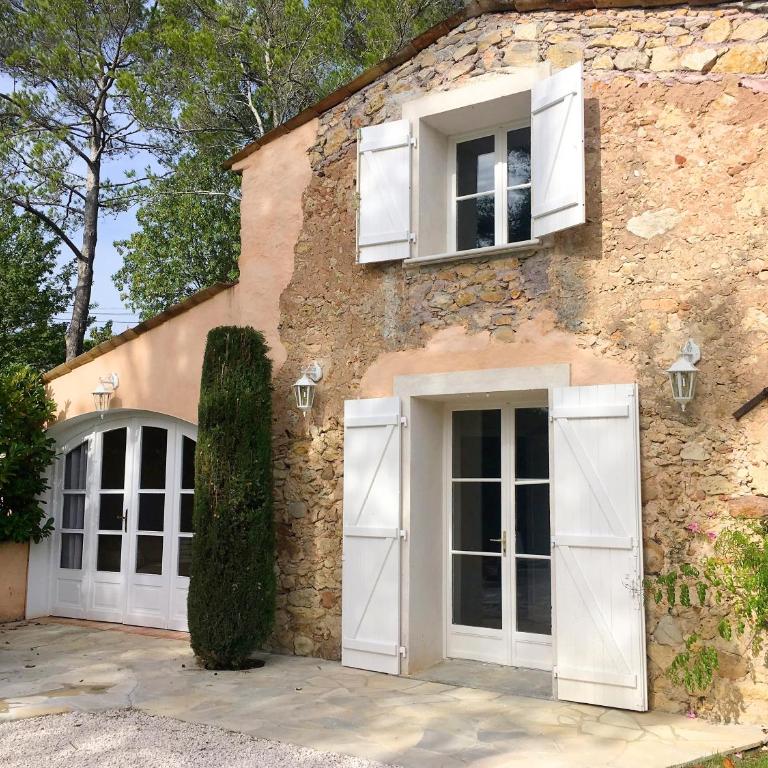 Le Champmazet - Chambre Double ou Lits Jumeaux avec Salle de Bains Privative - 2