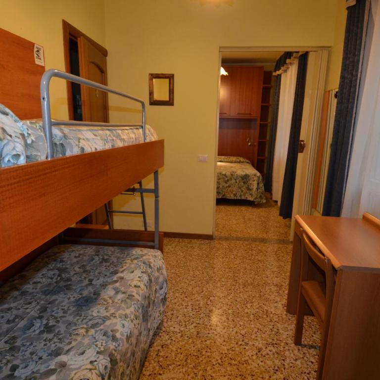 Hotel Villa Ruscello - Camera Quadrupla Standard - 2