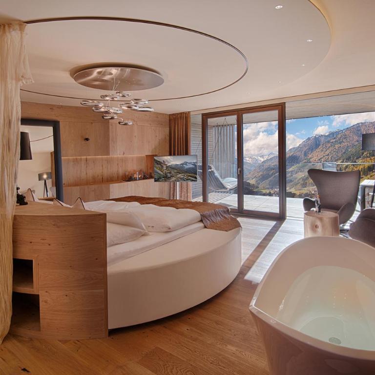 Amonti Wellnessresort - Romantic Suite mit Balkon - 2