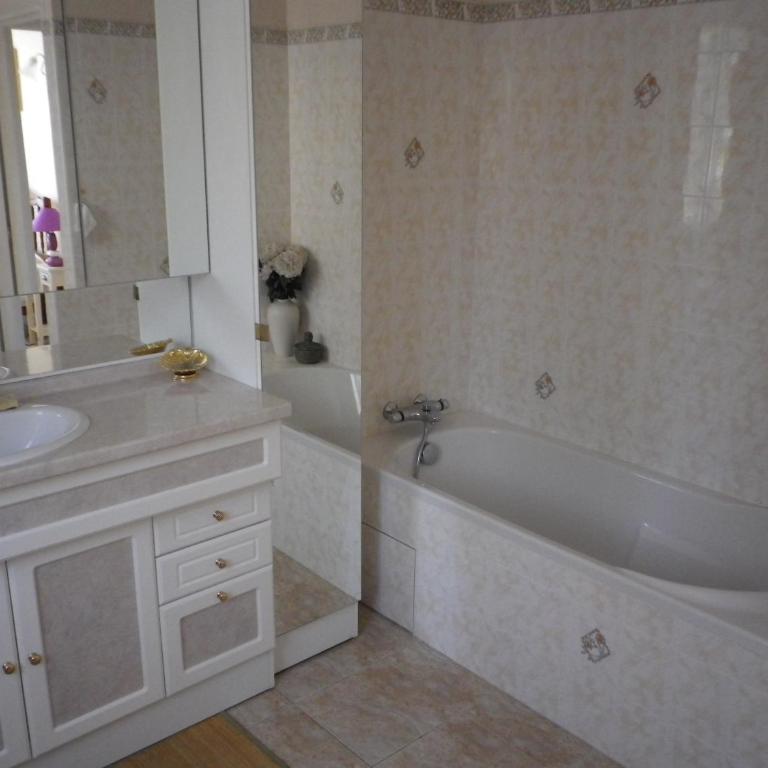 La Bastide Fleurie - Appartamento con Vista Piscina - 17