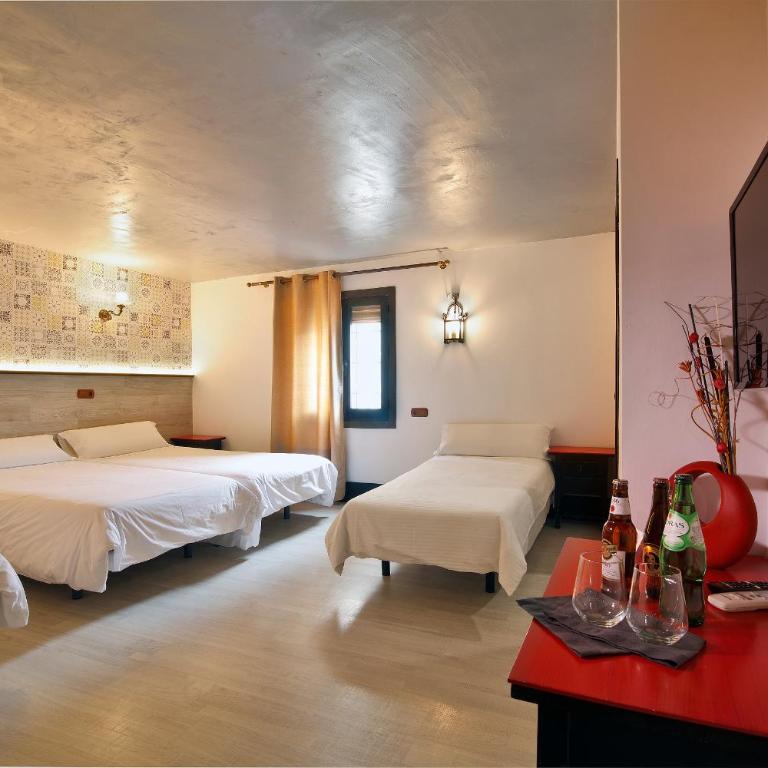 Apartamentos El Tiempo Madrid - Quadruple Room - 4